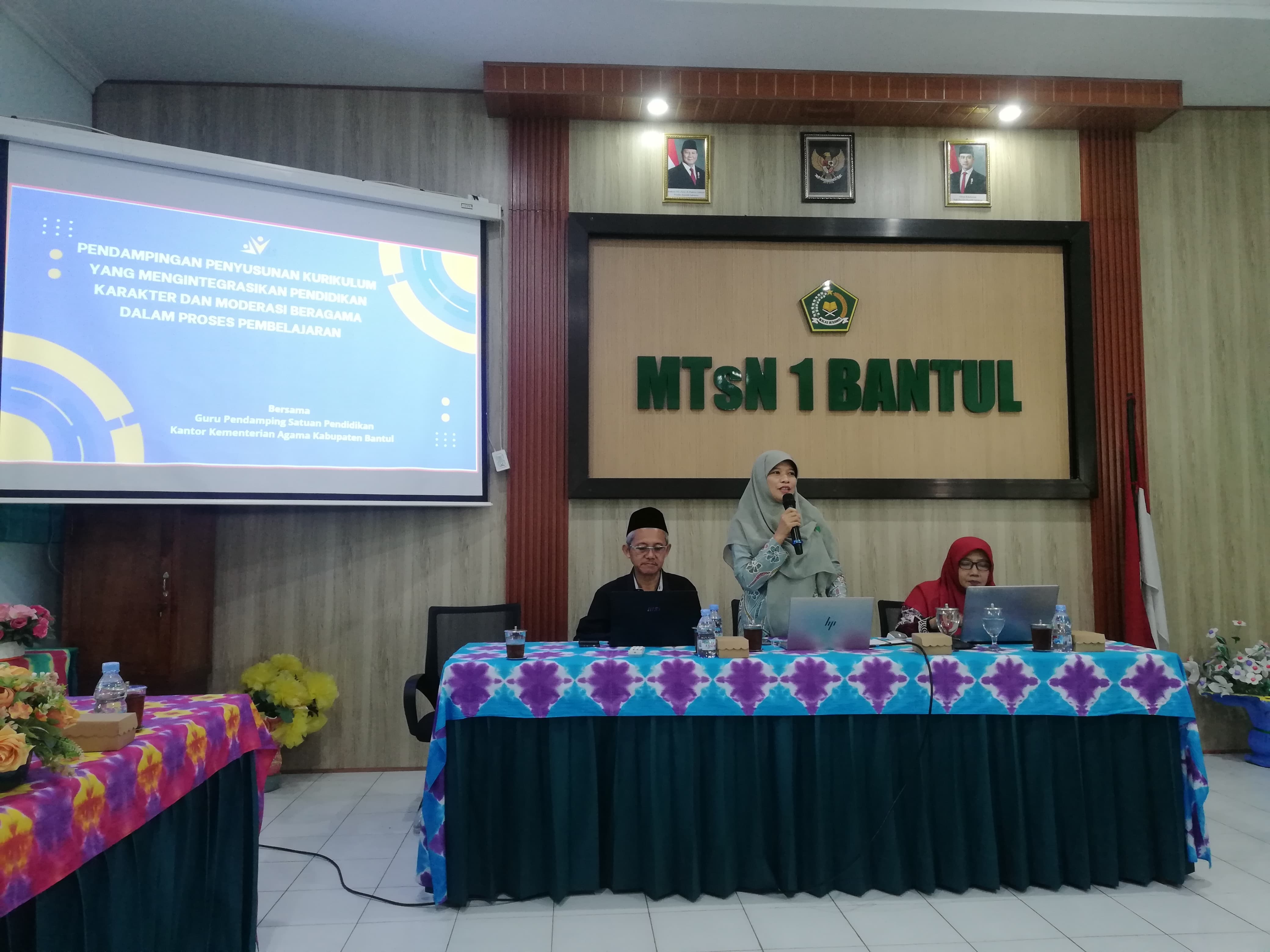 Waka Kurikulum MTsN 9 Bantul Ikuti Pendampingan Penyusunan Kurikulum Terintegrasi Pendidikan Karakter dan Moderasi Beragama